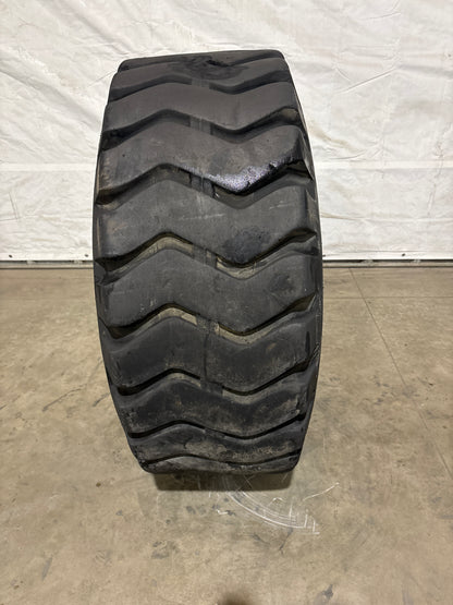 17.5-25 BRIDGESTONE R-LUG LOADER #5706