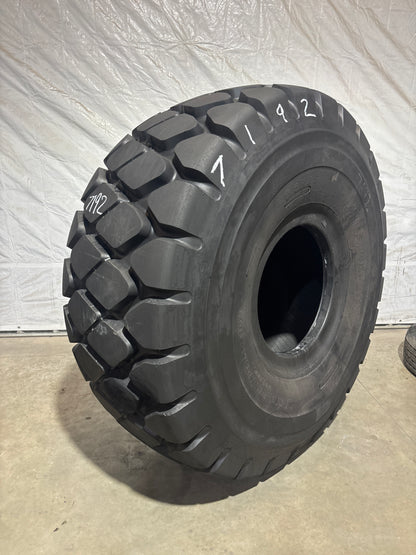 20.5R25 BRIDGESTONE V-STEEL M-TRACTION #7192