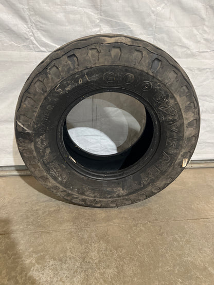 11L-15 Goodyear LABORER TL