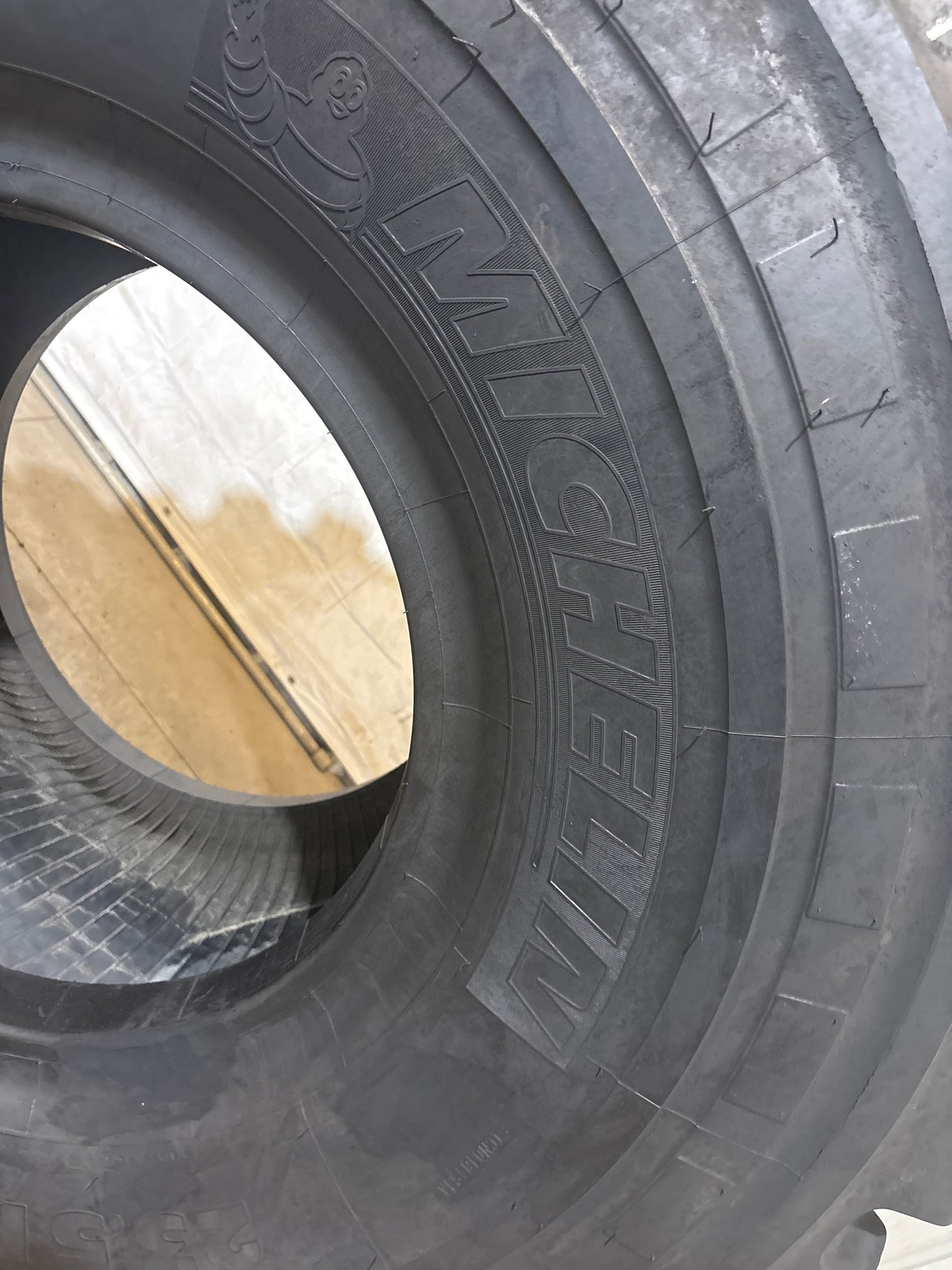 23.5R25 MICHELIN XHA2 #5939
