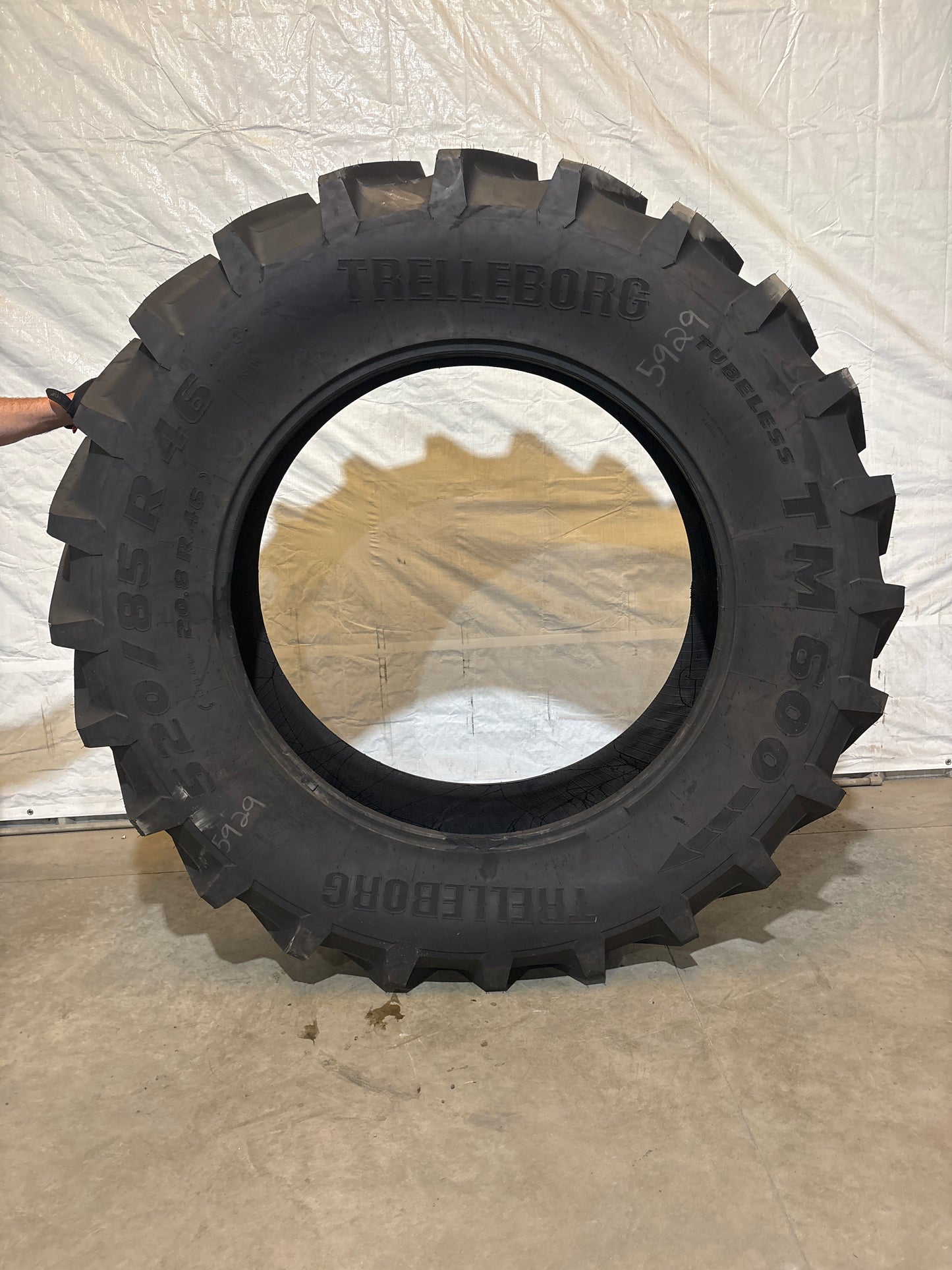 520/85R46 (20.8R46) TRELLEBORG TM 600 #5929