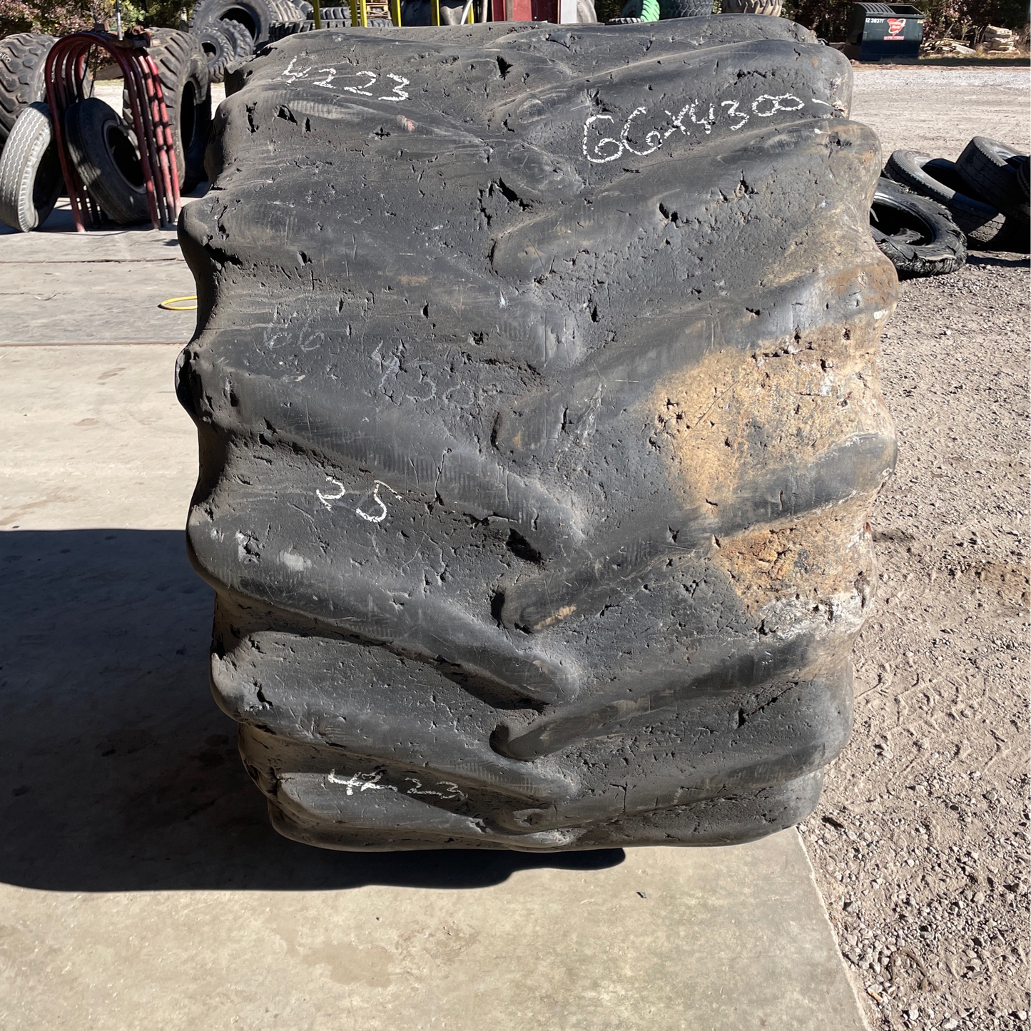 66x43.00-25 FIRESTONE FLOTATION 23° EXTRA DEEP TREAD LOGGER