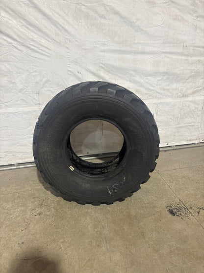 365/70R18 EM ALLIANCE A-606 RADIAL BACKHOE TIRE #7089