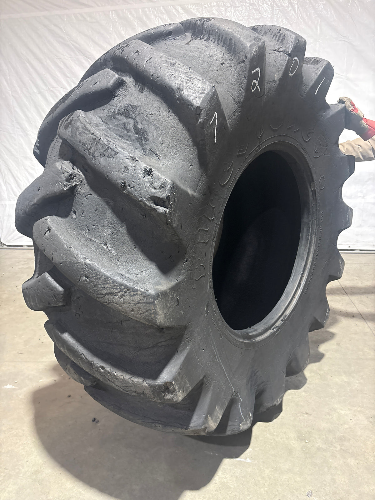30.5-32 FIRESTONE FORESTRY SPECIAL #7201