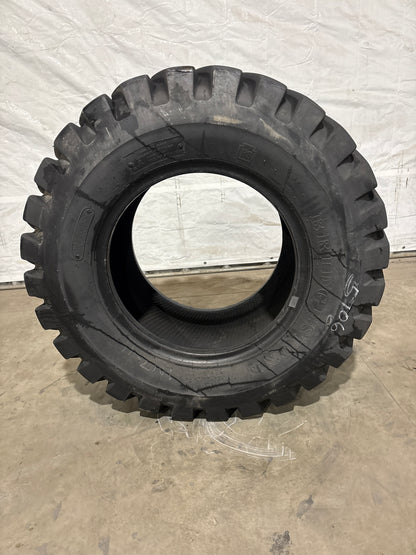 17.5-25 BRIDGESTONE R-LUG LOADER #5706