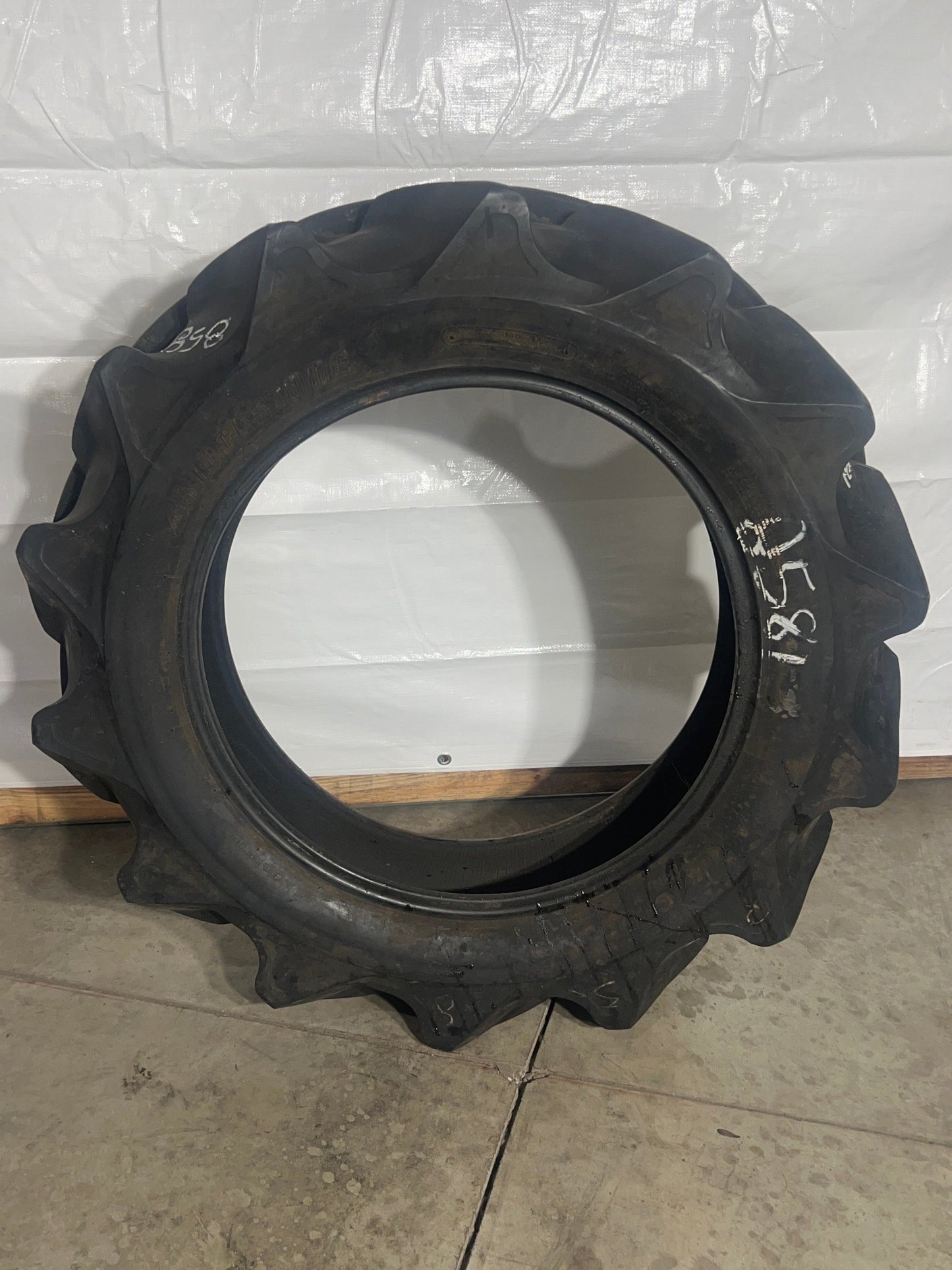 9.5-24 BRIDGESTONE AG TRACTOR T13H