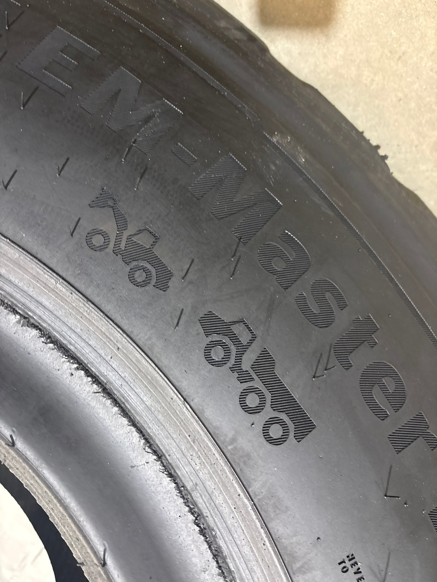 23.5R25 CONTINENTAL EM-MASTER #5935