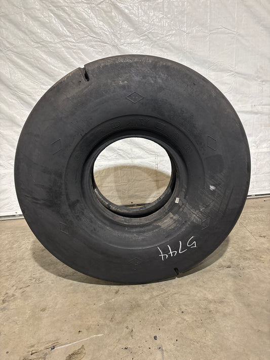 18.00-25 GOODYEAR SMO-5C L5S 6S LOADER TIRE #5744