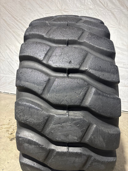 29.5R25 BRIDGESTONE V-STEEL L TRACTION #7154