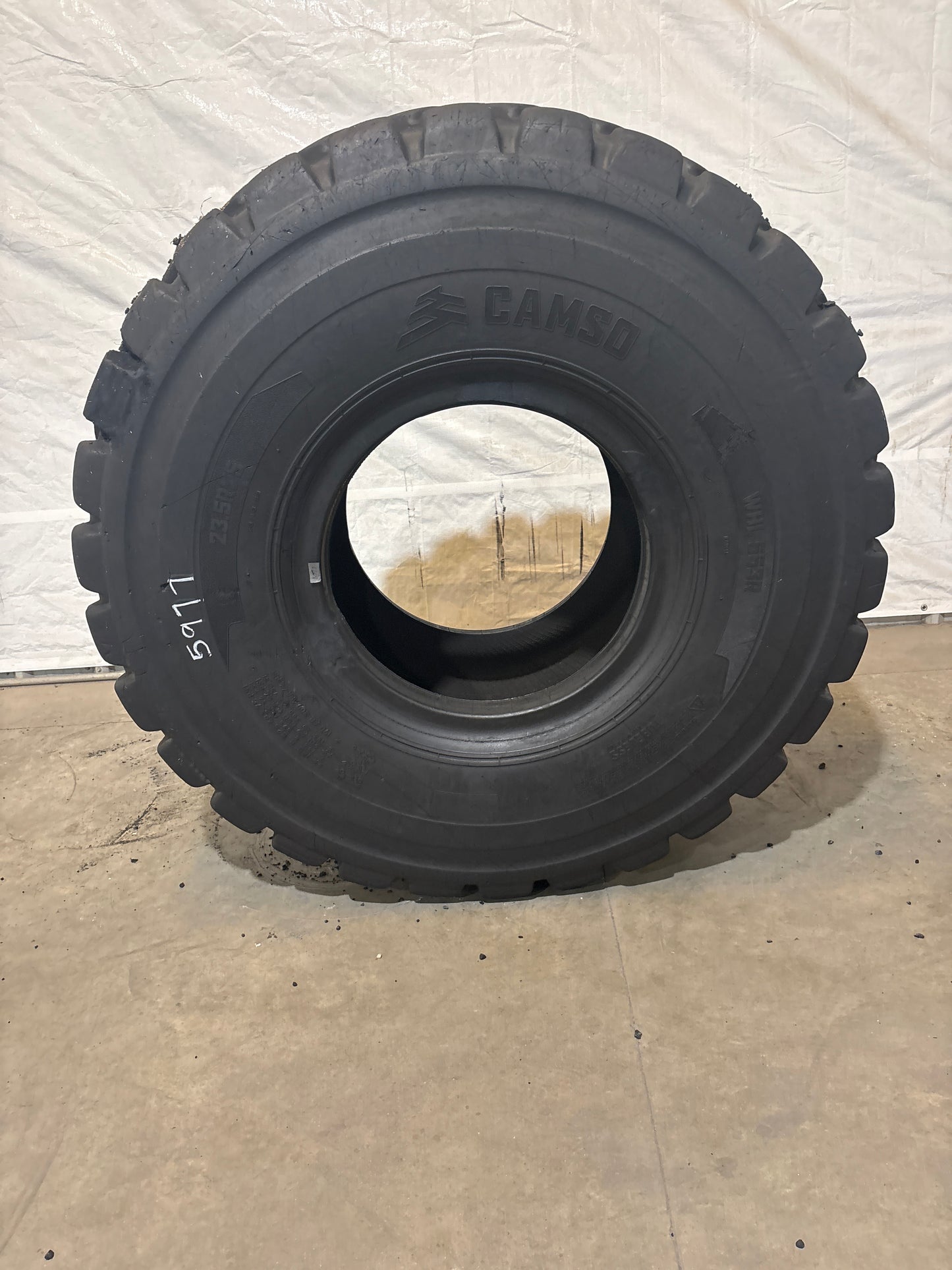 23.5R25 CAMSO WHL 553R #5977