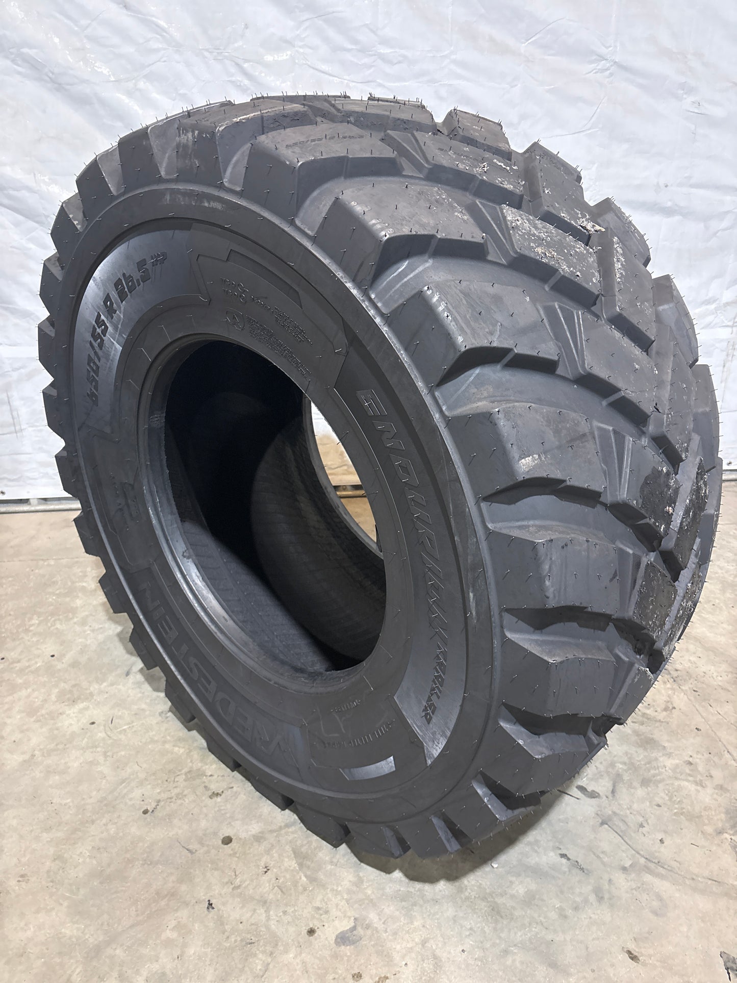 650/55R26.5 VREDESTEIN ENDURION TRAILER TIRE #5697