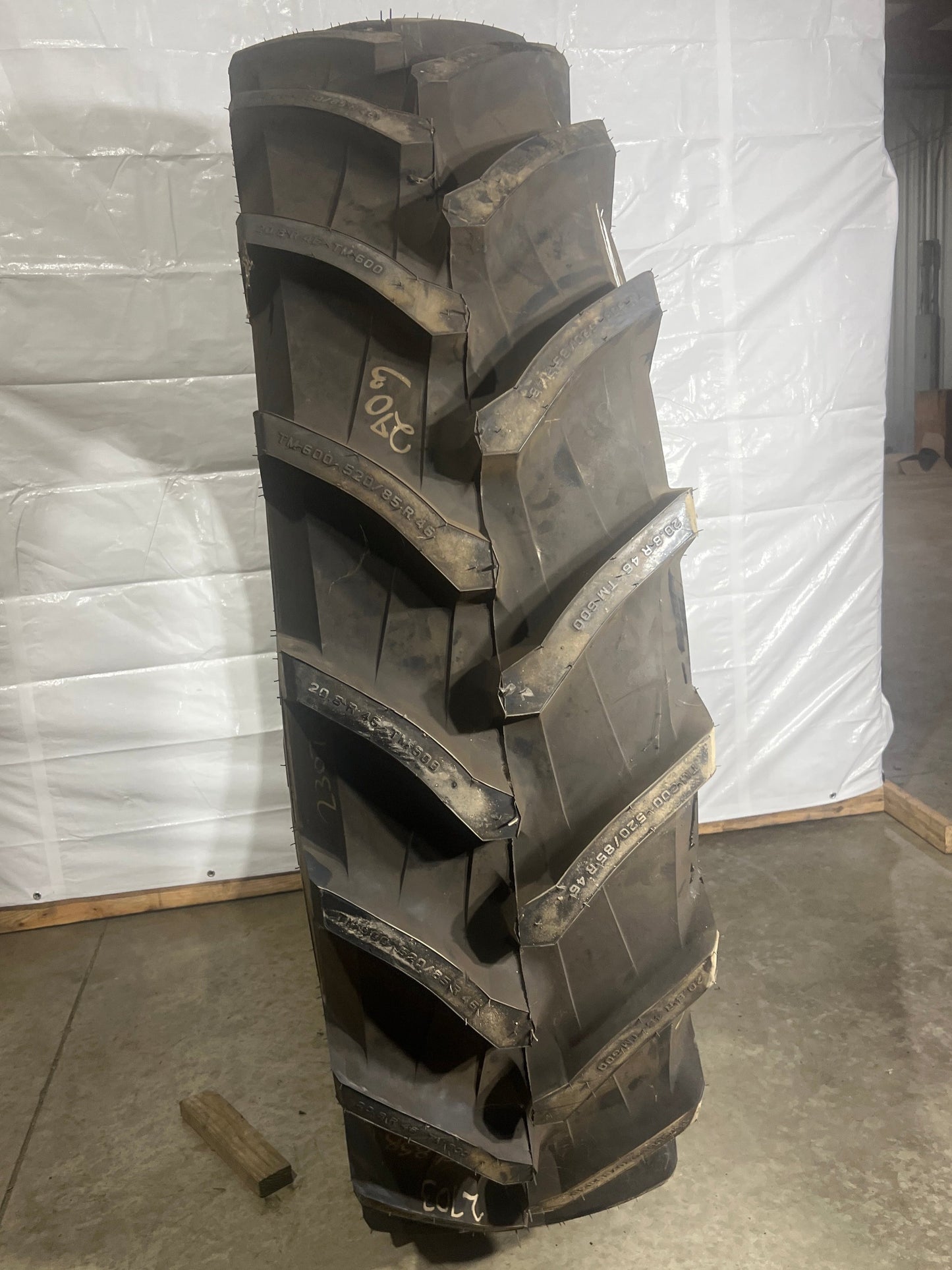 520/85R46 TRELLEBORG TM600