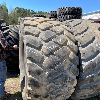 875/65R29 BRIDGESTONE V-STEEL TRACTION STABILITY