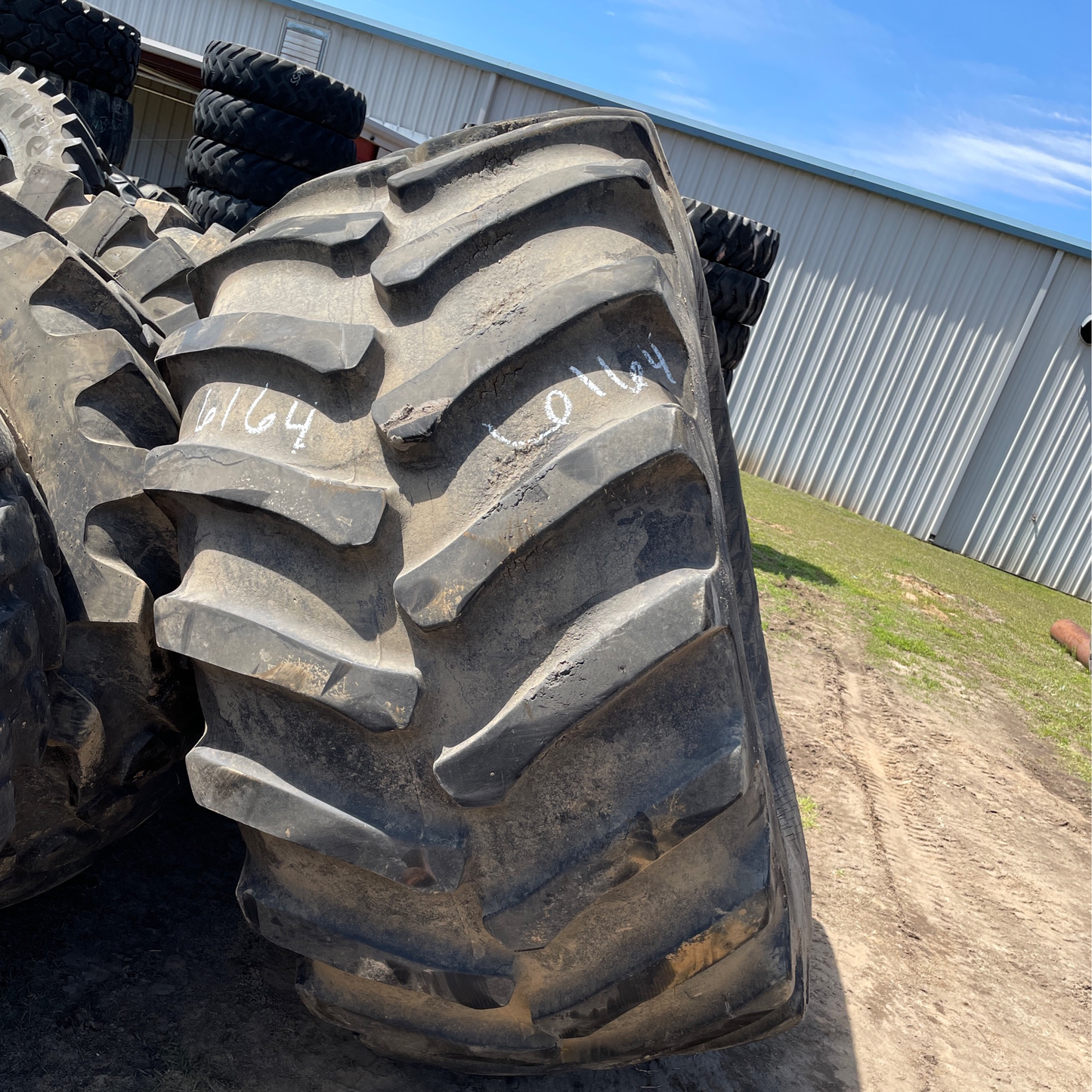 900/60R32 FIRESTONE RADIAL ALL TRACTION 23°