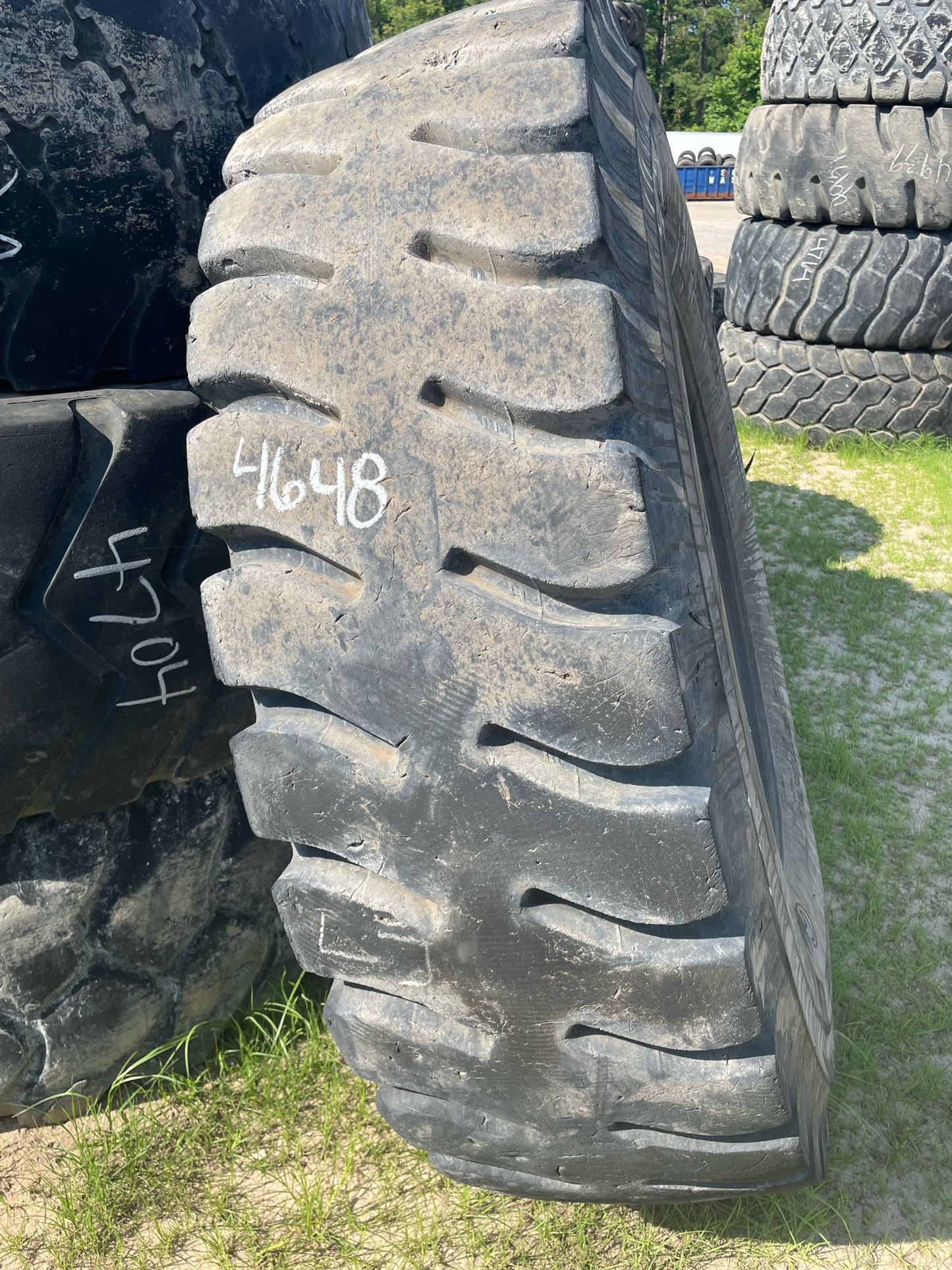 18.00R33  GOODYEAR RL-4B