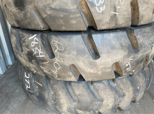 12.00R24 BRIDGESTONE M LUG S FORKLIFT 16 PLY