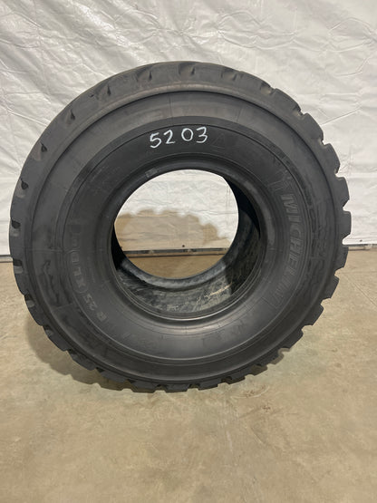 550/65R25 (20.5R25) MICHELIN XLD TL