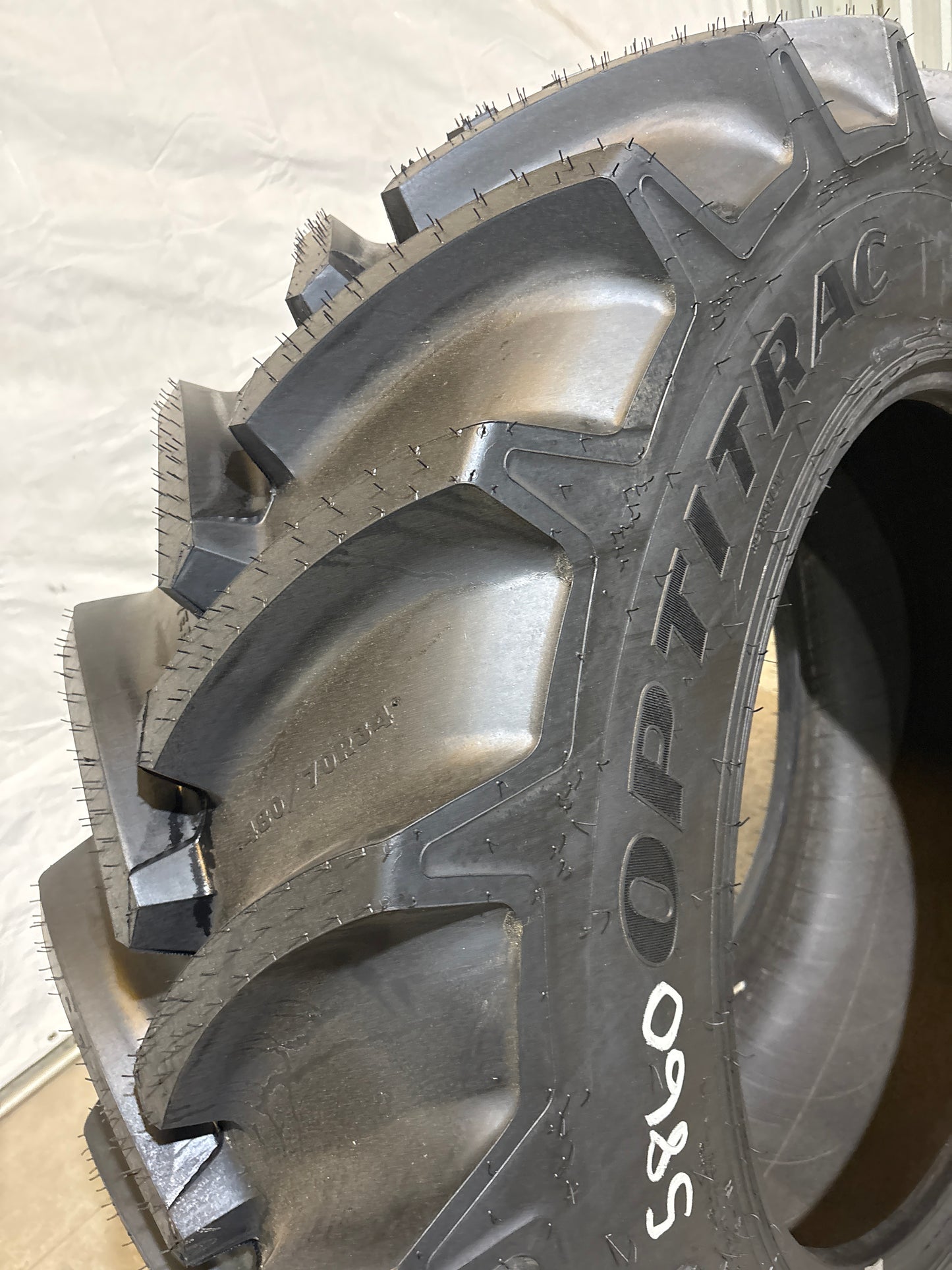 480/70R34 GOODYEAR OPTI TRAC #5860