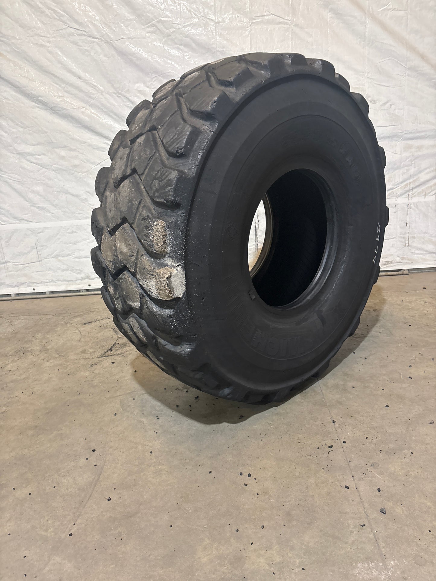 23.5R25 MICHELIN XADN+ #5979