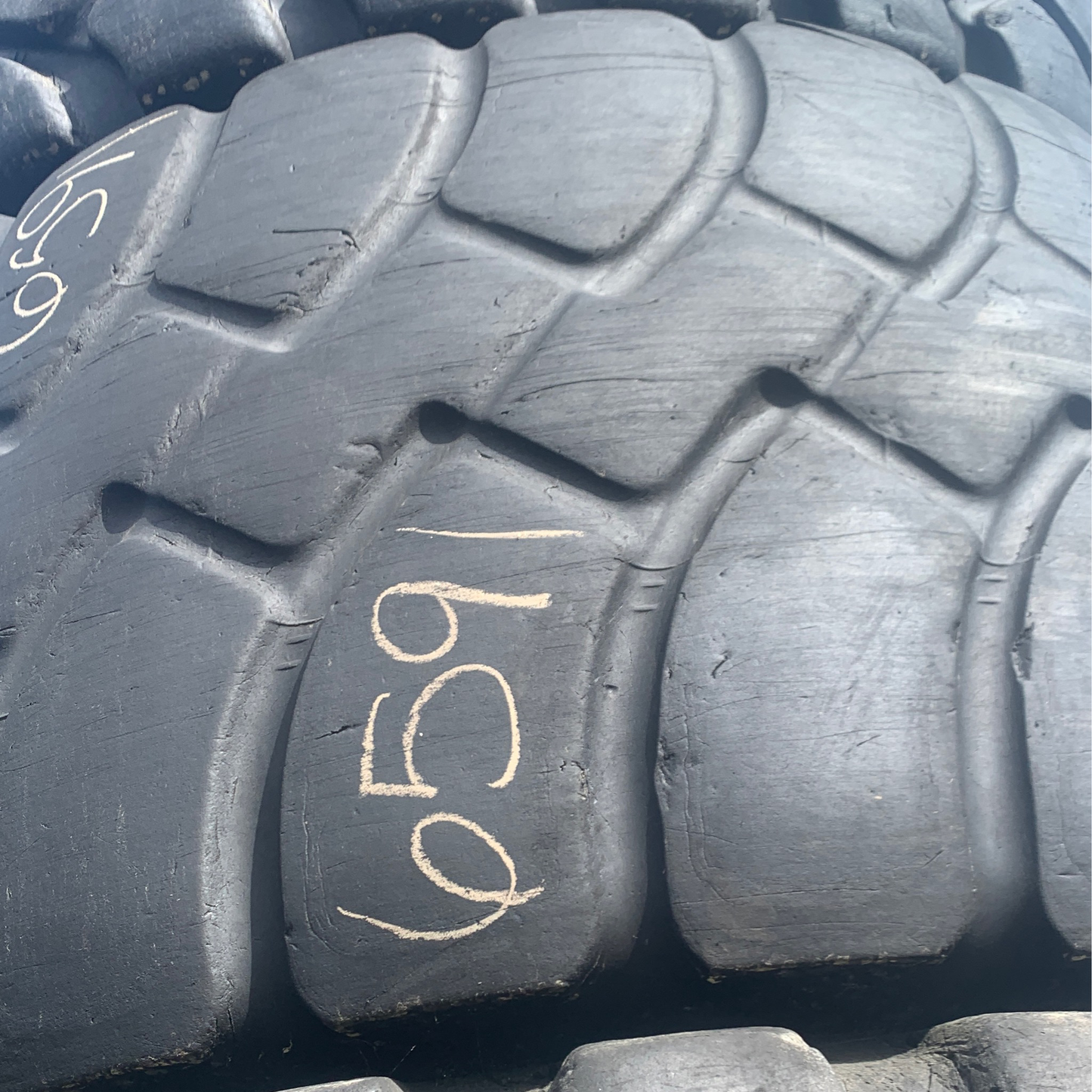 875/65R29 GOODYEAR GP-4D