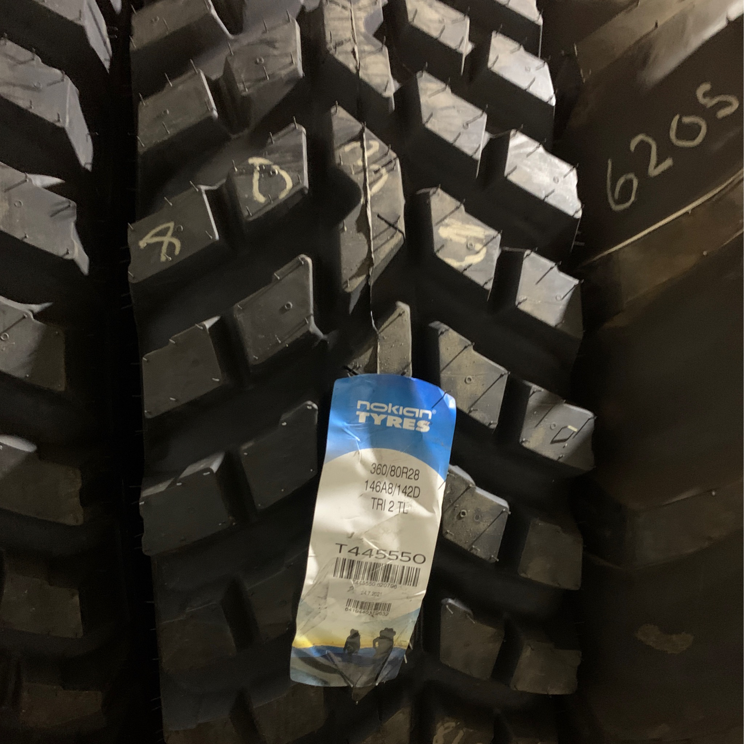 360/80R28 NOKIAN TRI 2