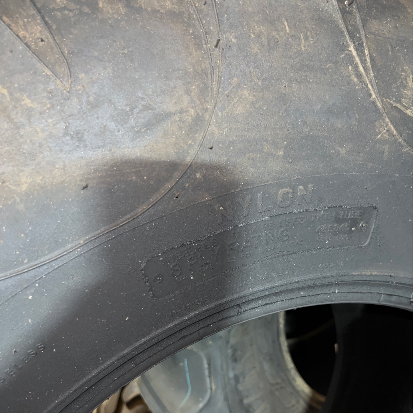 16.9-24 GALAXY SUPER IND LUG (16.9R24, 420/85R24)