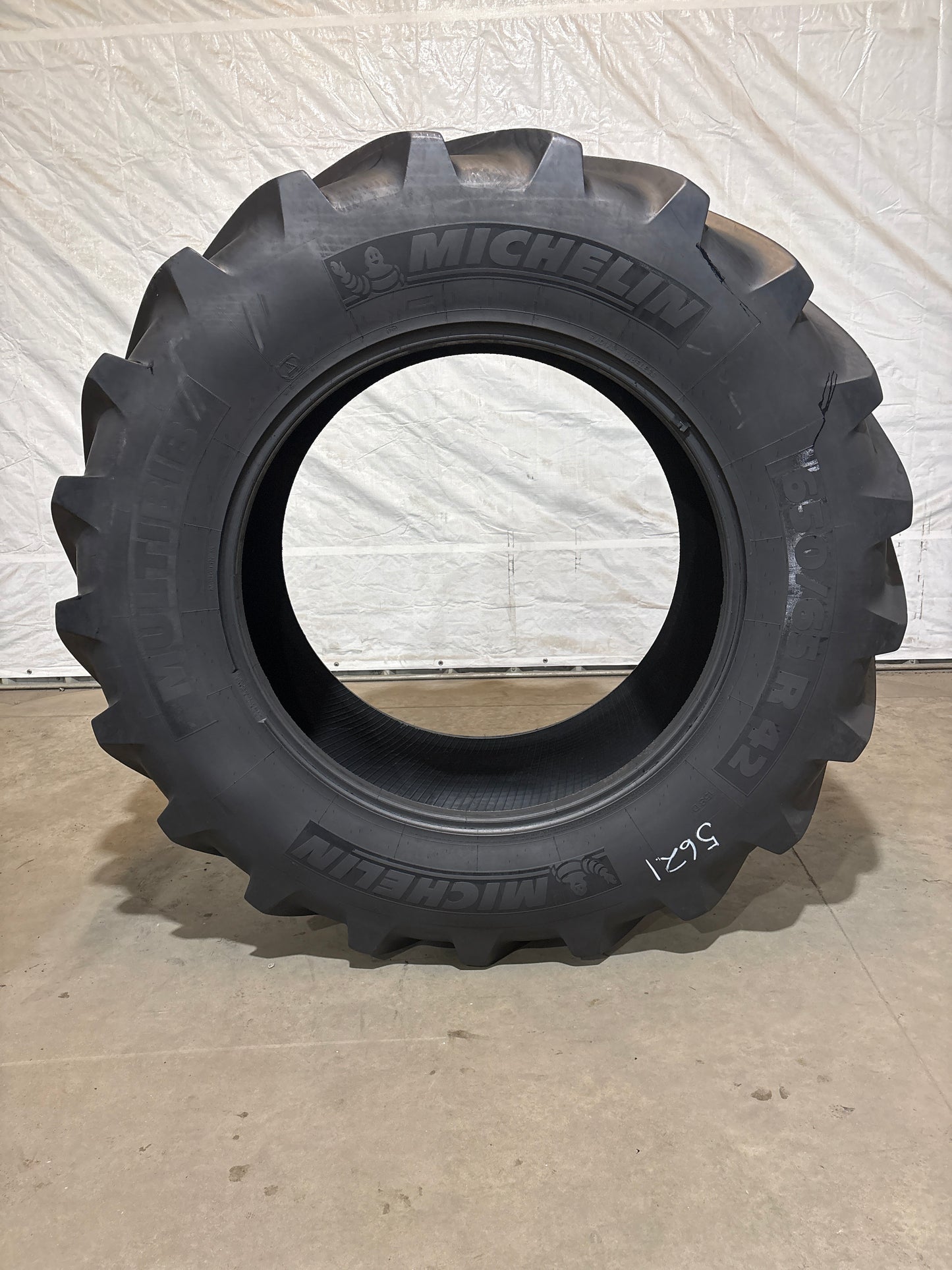 650/65R42 MICHELIN MULTI BIB #5621