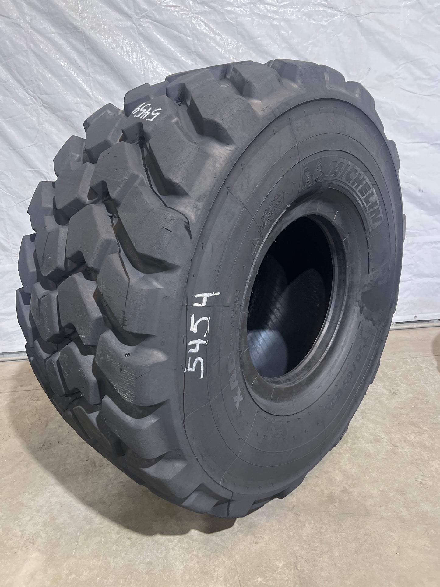 750/65R25 MICHELIN XAD 65-1 #5454