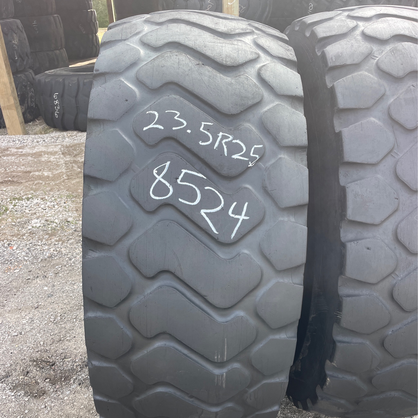 23.5R25 MICHELIN XHA