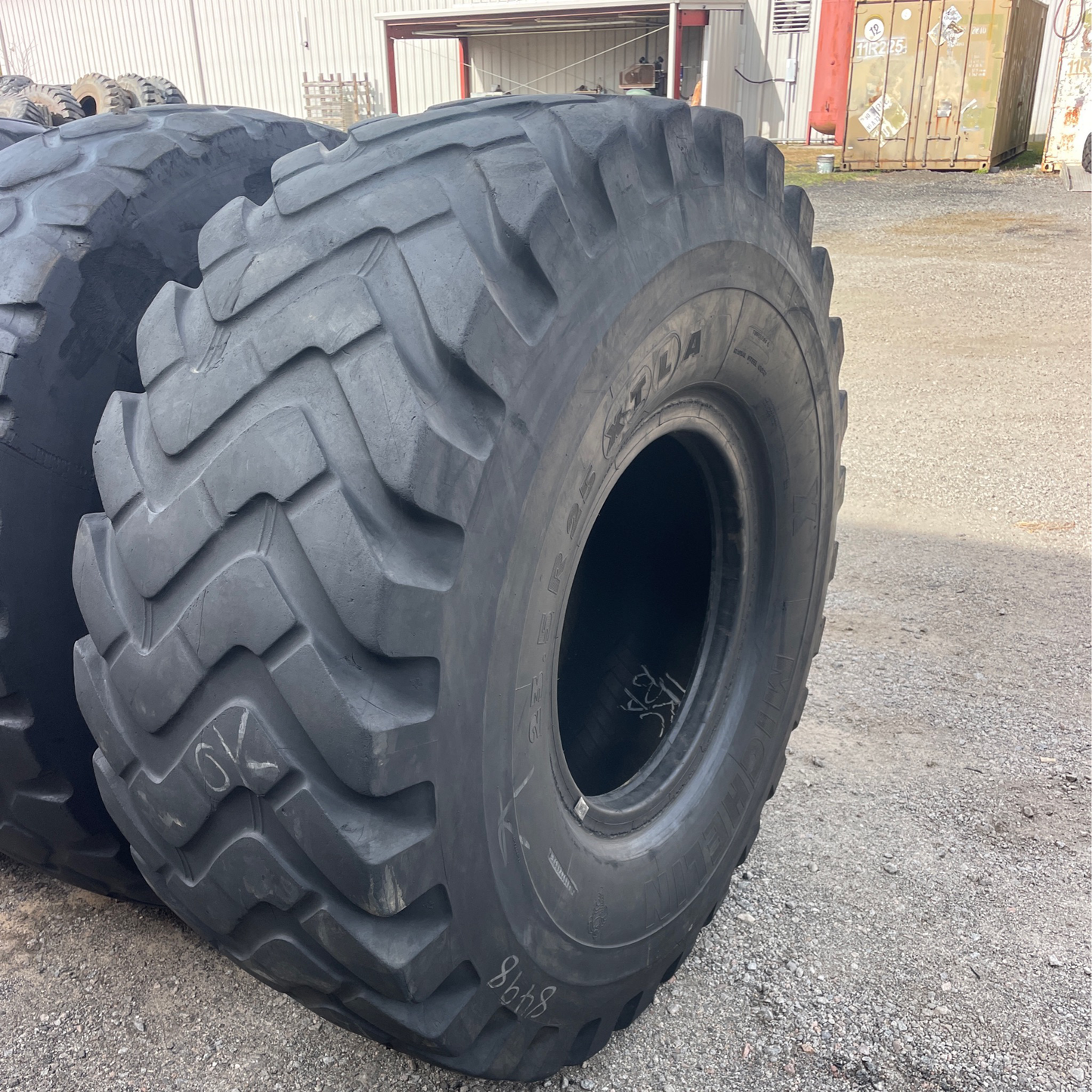 23.5R25 MICHELIN XTLA