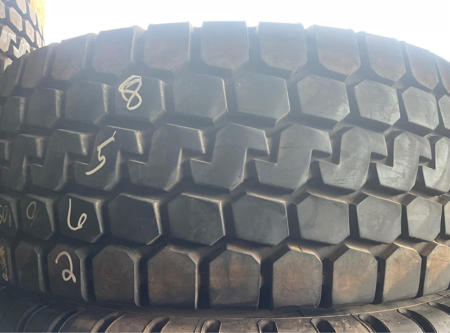 20.5R25 (525/80R25) MAXAM MSV01 HIGHWAY SERVICE