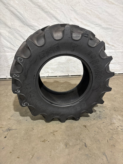 380/85R24 (14.9R24) BKT AGRIMAX RT855 #5680