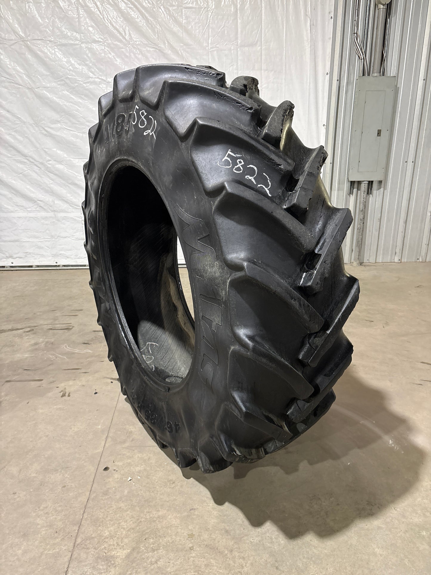 460/85R38 (18.4R38) MITAS AC85 #5822