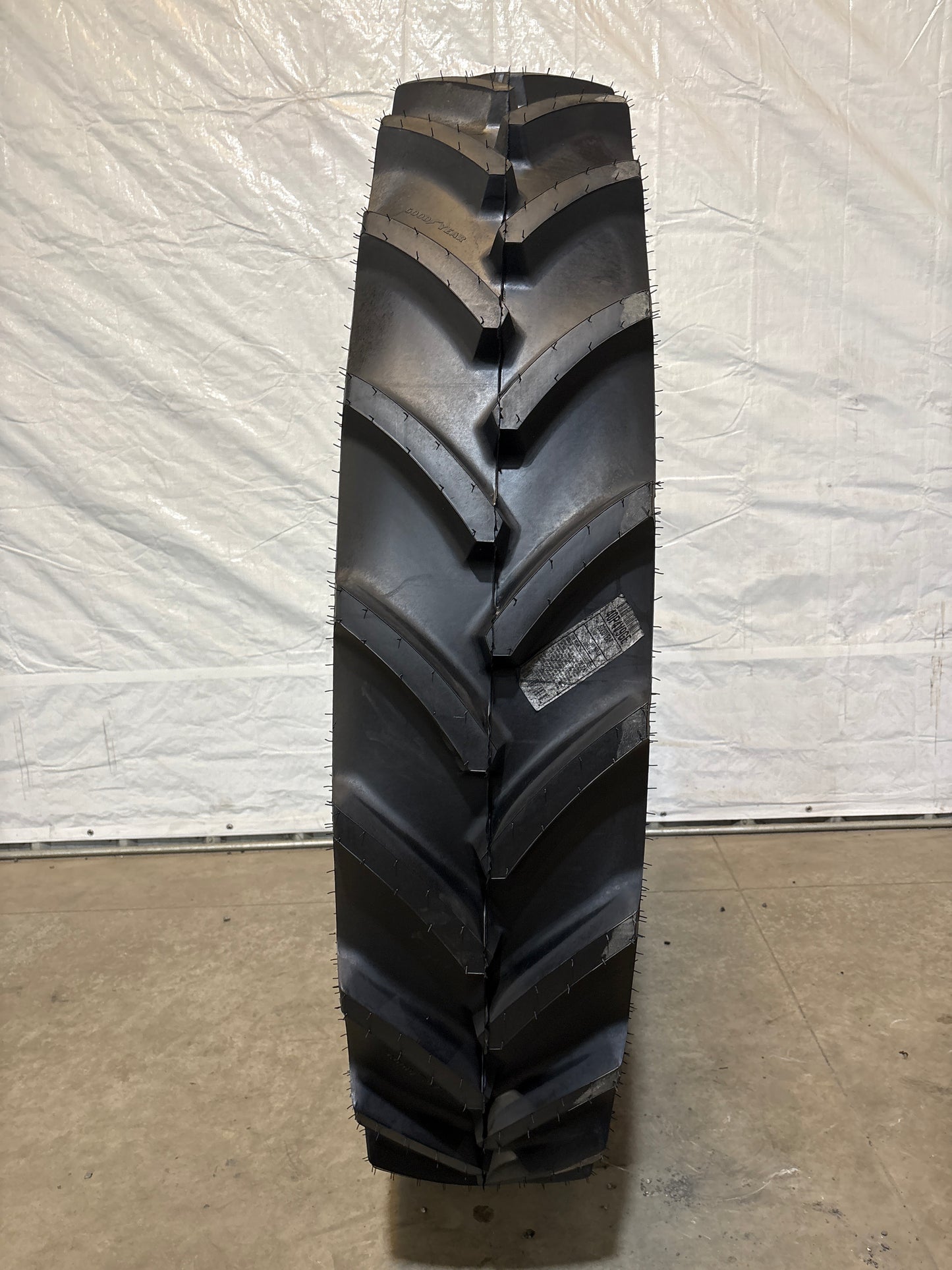 380/90R54 GOODYEAR OPTI TRAC #5854