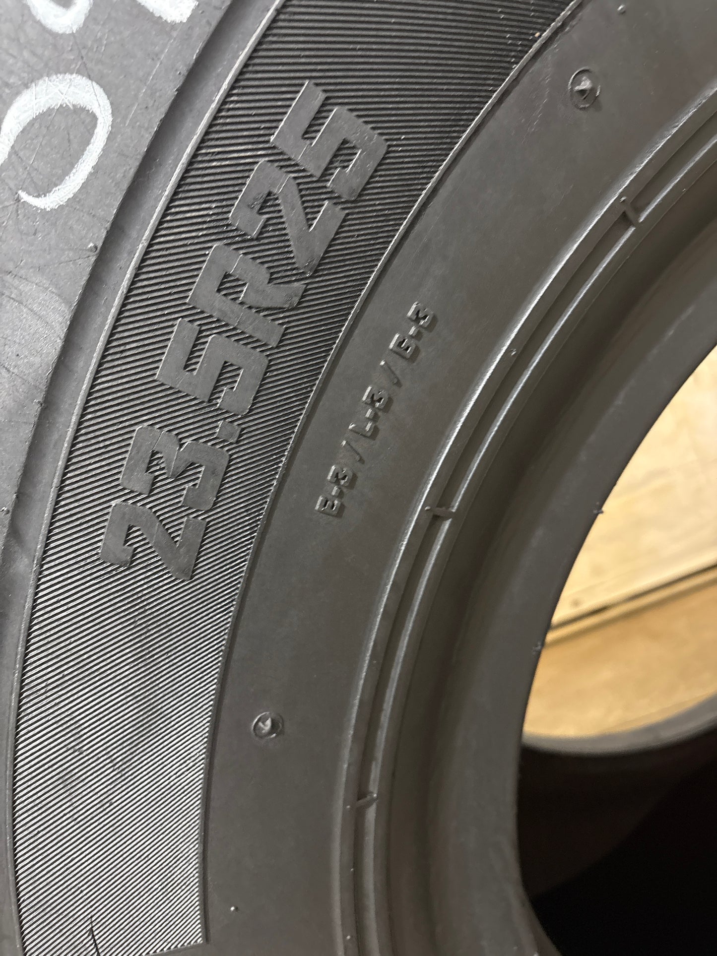 23.5R25 CAMSO WHL 553R #5974