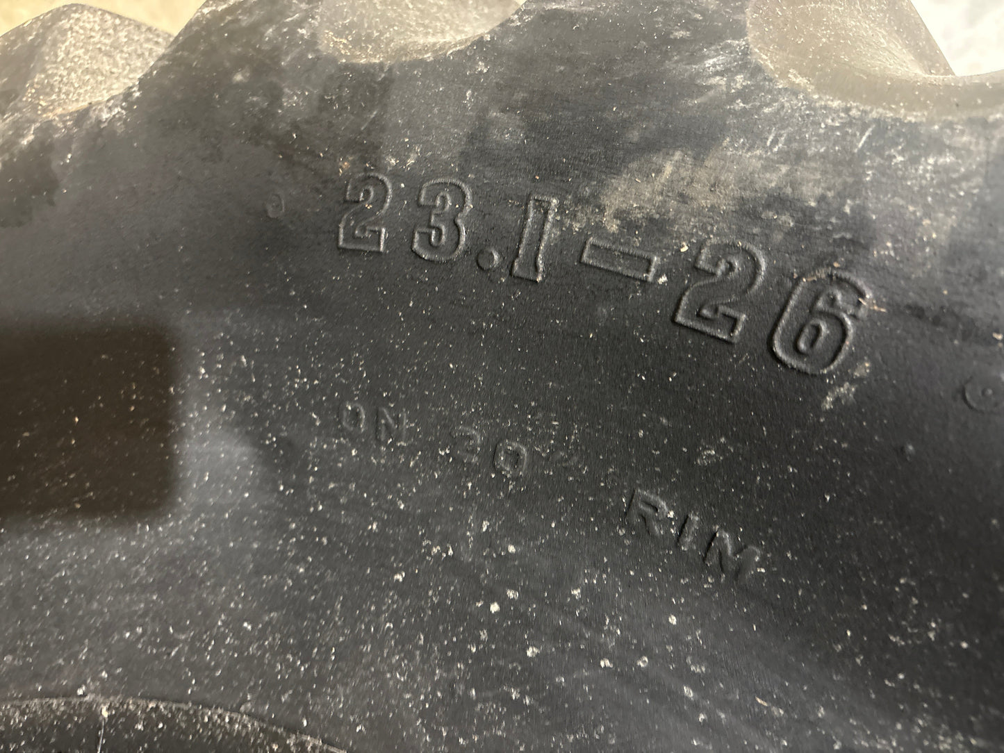 23.1-26 FIRESTONE SUPER ALL TRACTION 23° #5976
