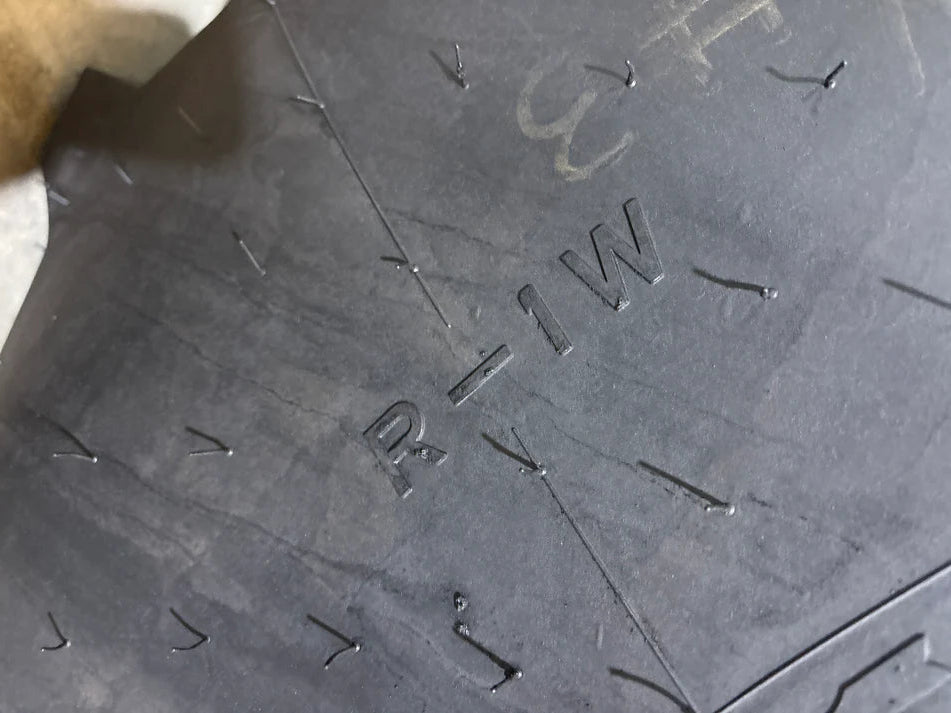 650/85R38 FIRESTONE DEEP TREAD 23 º #5910