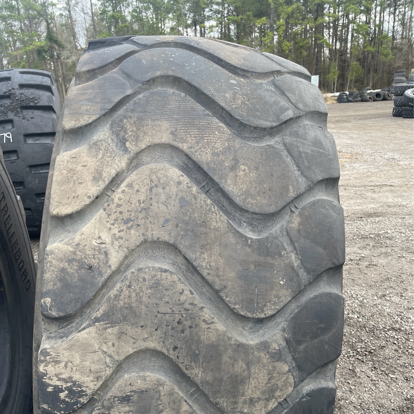 26.R525 MICHELIN XHA2