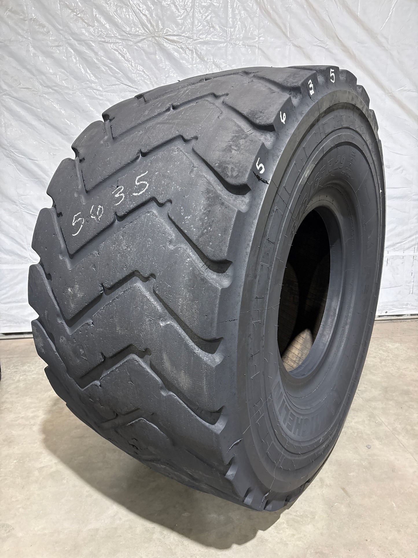 875/65R29 MICHELIN XHA2 #5635