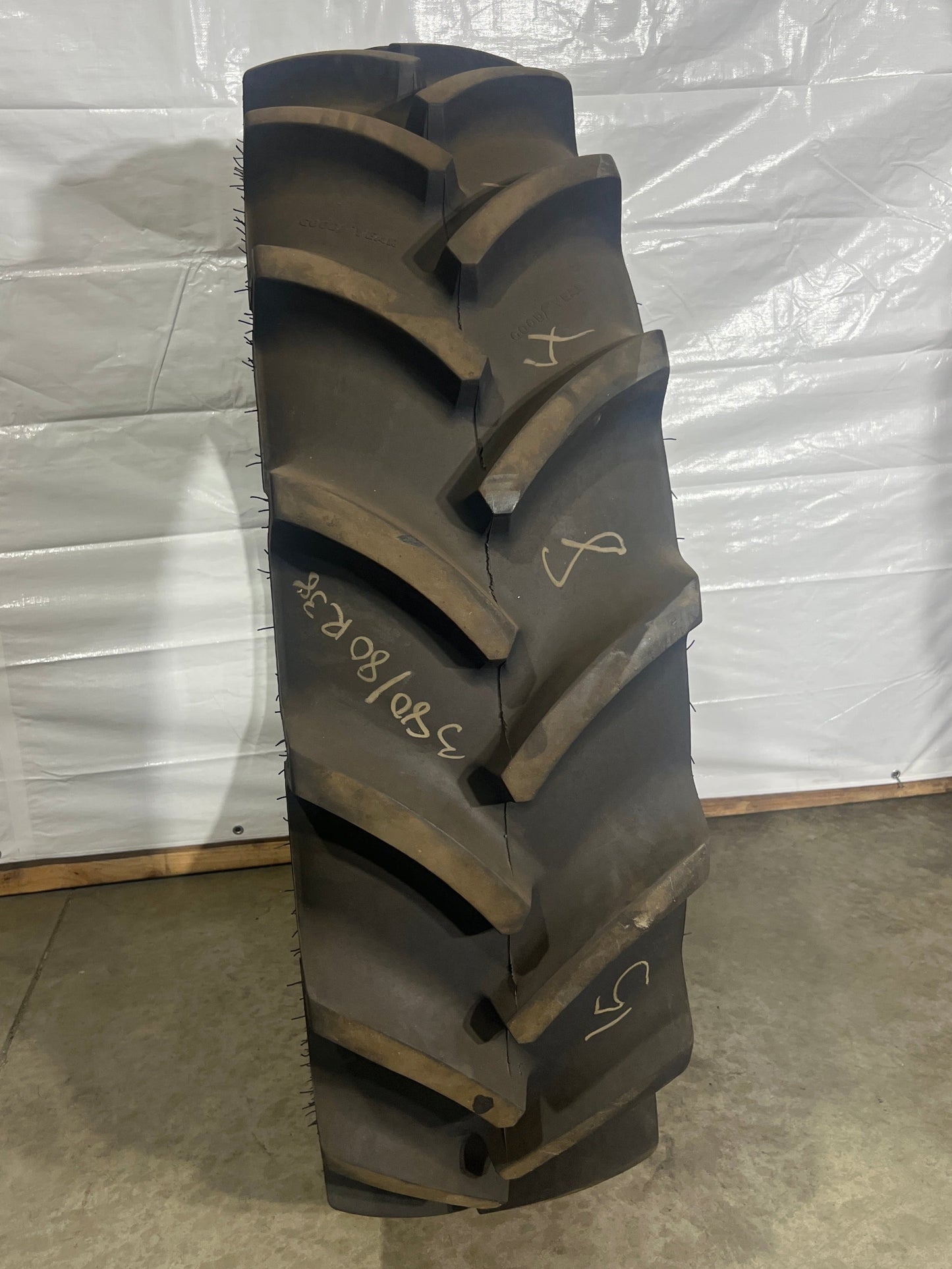 380/80R38 GOODYEAR OPTITRAC