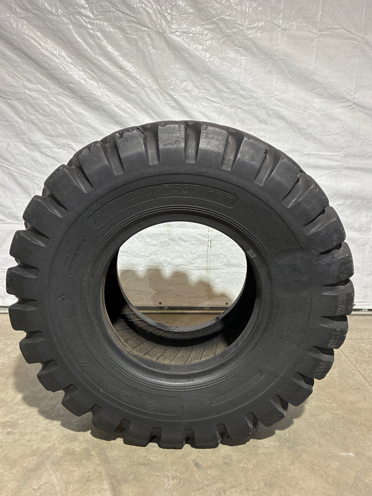 20.5-25  GALAXY PREMIUM ROCK LUG #7246