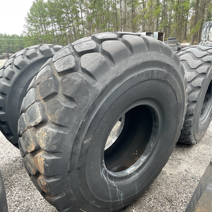 23.5R25 BRIDGESTONE V-STEEL M-TRACTION (VMT)