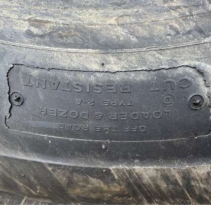 35/65R33 BRIDGESTONE V-STEEL N-LUG (VSNL)