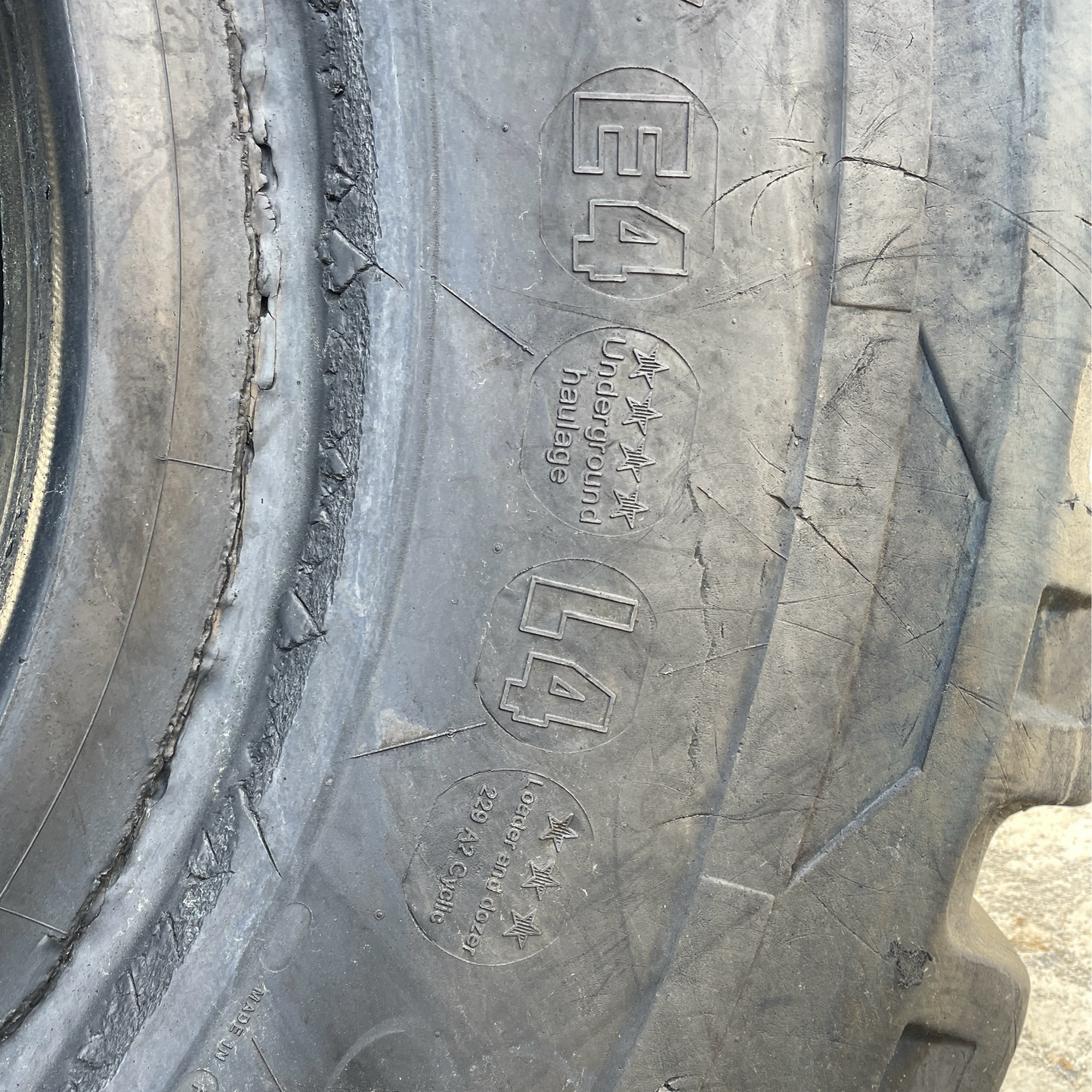 35/65R33 MICHELIN XTXL