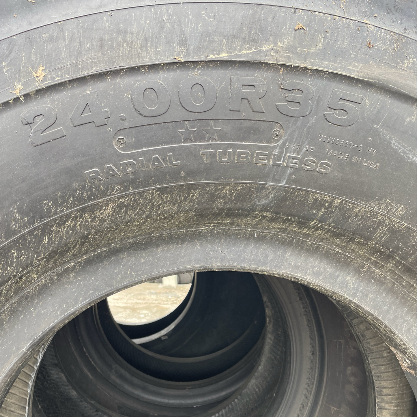 24.00R35 BRIDGESTONE V-STEEL ROCK QUARRY PREMIUM (VRQP)