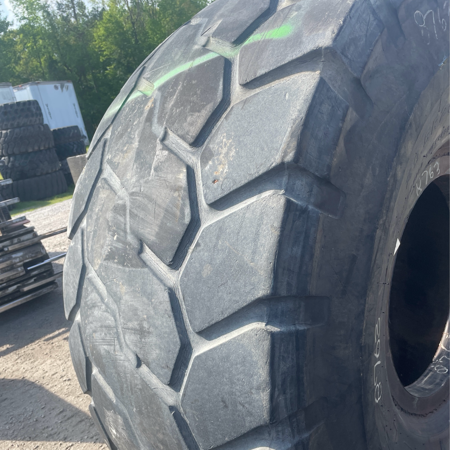 29.5R25 BRIDGESTONE V-STEEL J-TRACTION(VJT)