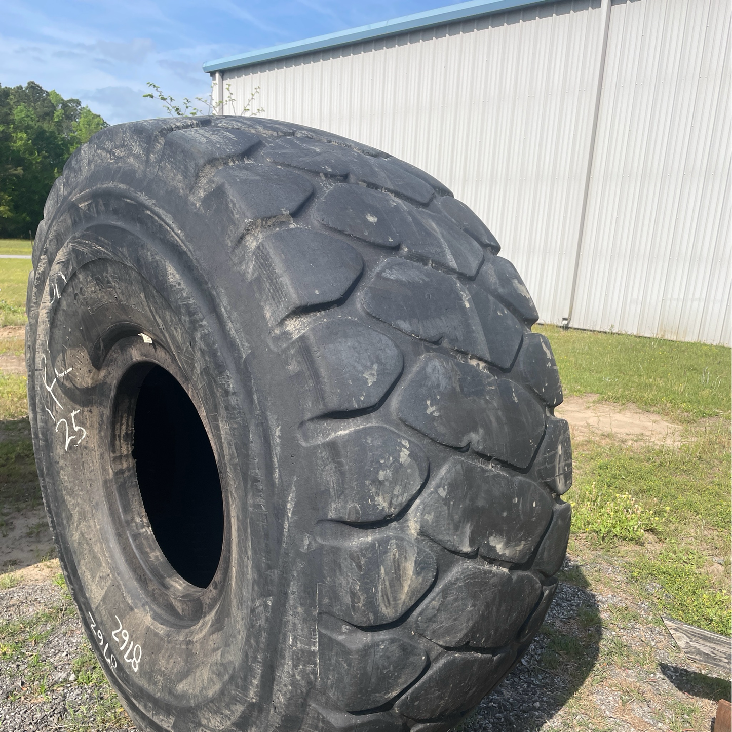 29.5R25 BRIDGESTONE V-STEEL M-TRACTION (VMT)