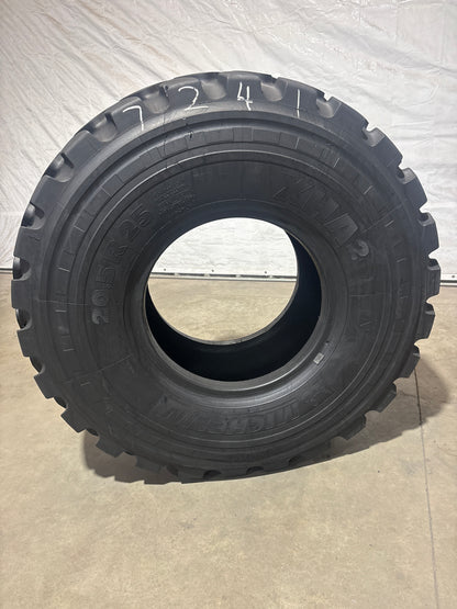 20.5R25 MICHELIN XHA2 #7241