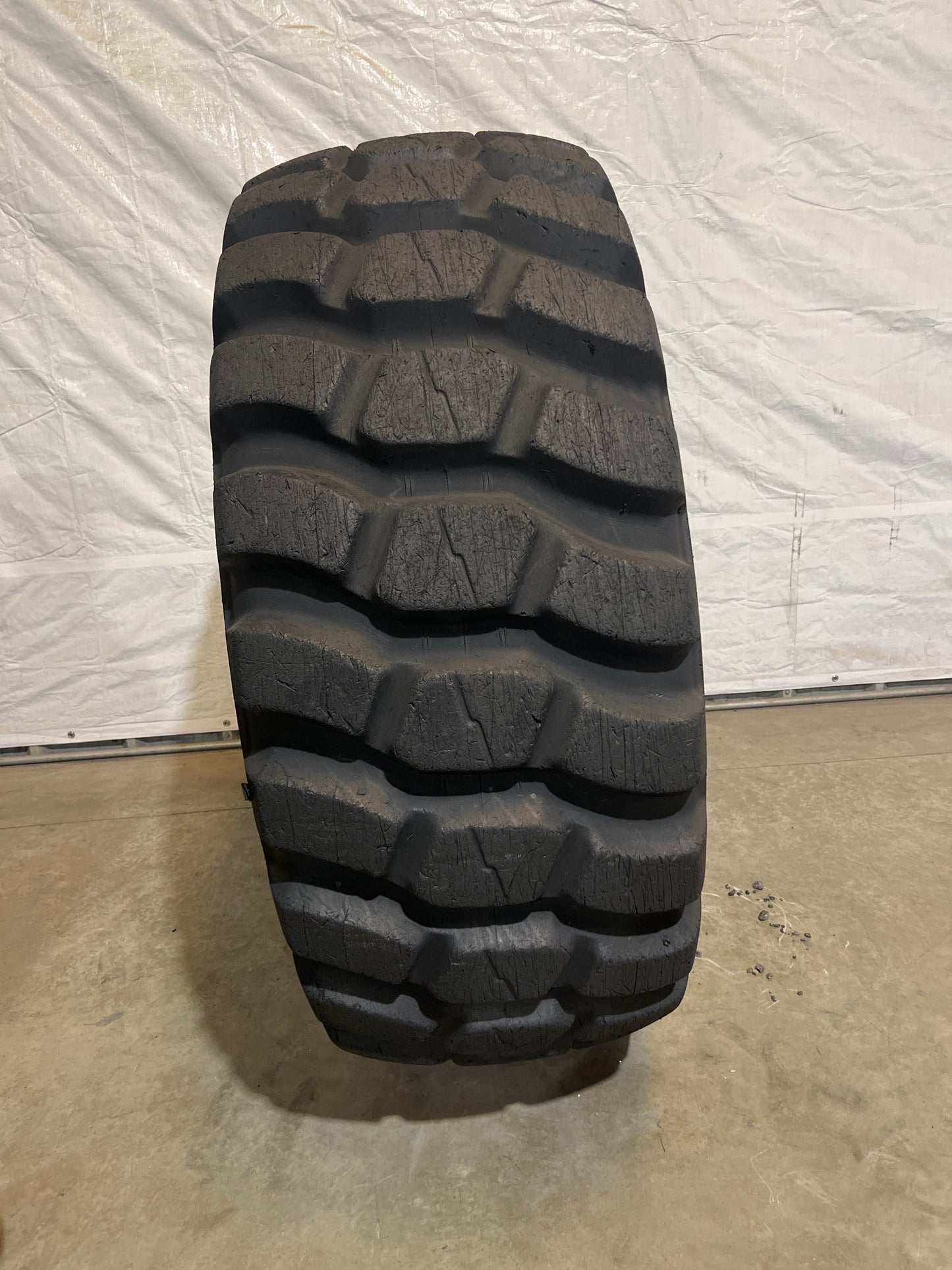 23.5R25 BRIDGESTONE V-STEEL L-TRACTION #5501