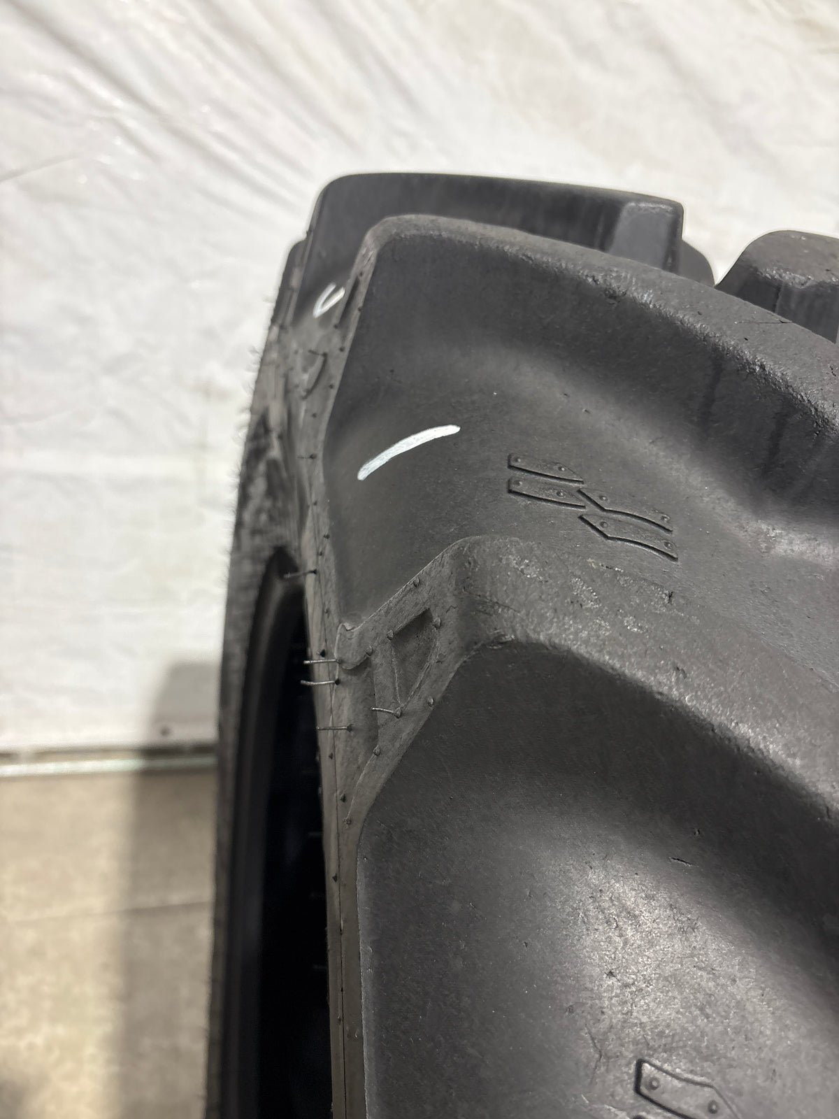 340/85R24 (REPLACES 13.6R24) ALLIANCE FARM PRO II #7151